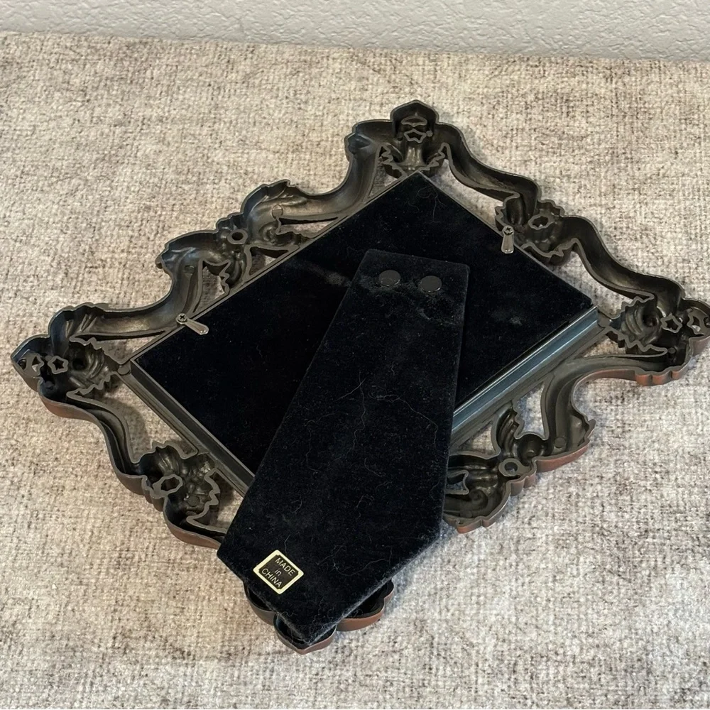 Jennifer Moore Pierced Iron 4x6 Photo Frame x2